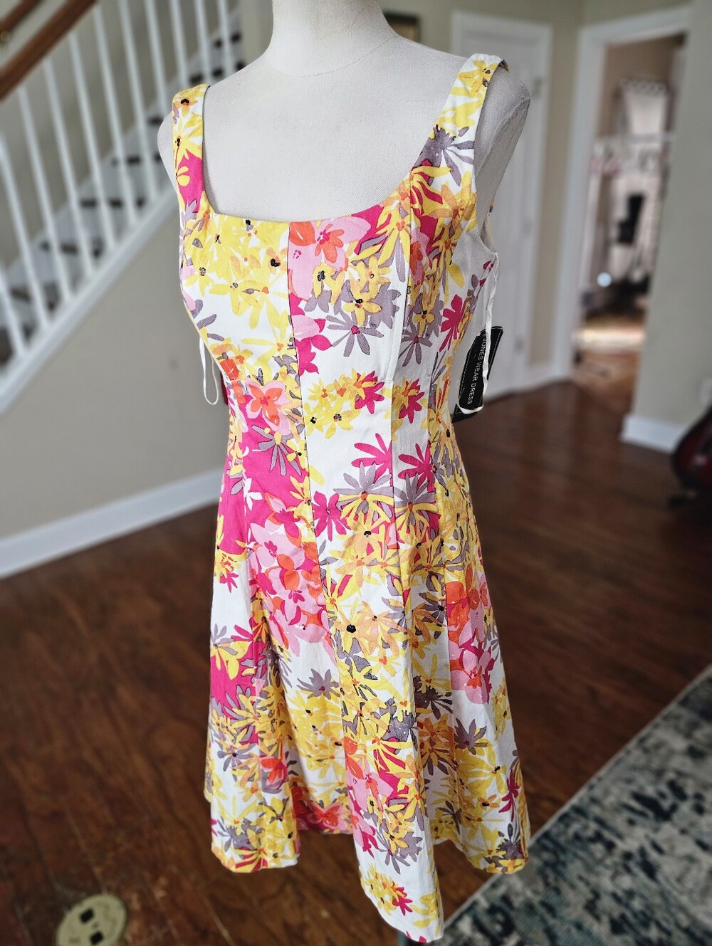 NWT! Jones New York Floral Dress Size 6